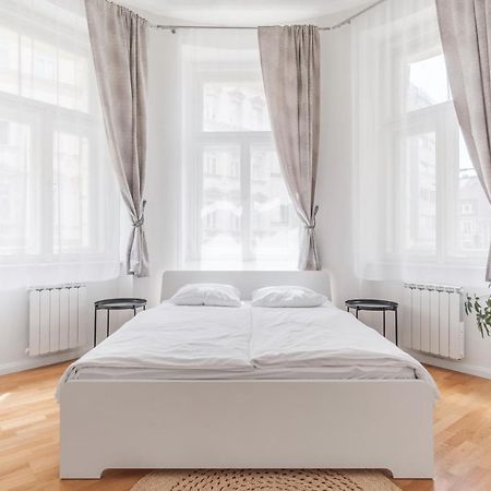 Luminous Apartment For 2 Near Wenceslas Square By Prague Days Esterno foto