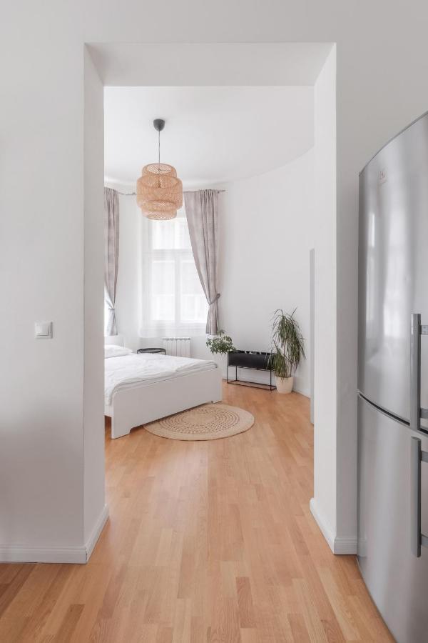 Luminous Apartment For 2 Near Wenceslas Square By Prague Days Esterno foto